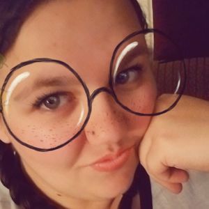 Meet your Posher, Kendra